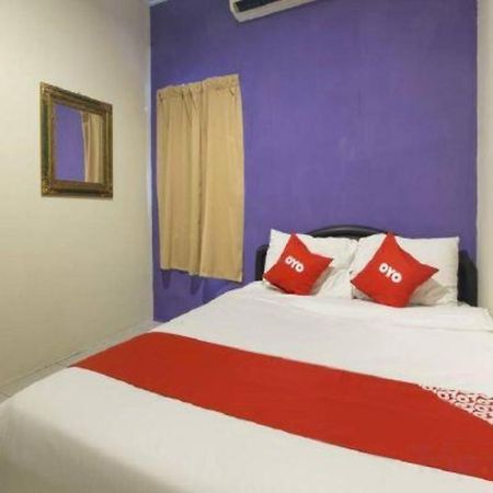 Oyo 44100 Hotel Casavilla Petaling Jaya Eksteriør billede