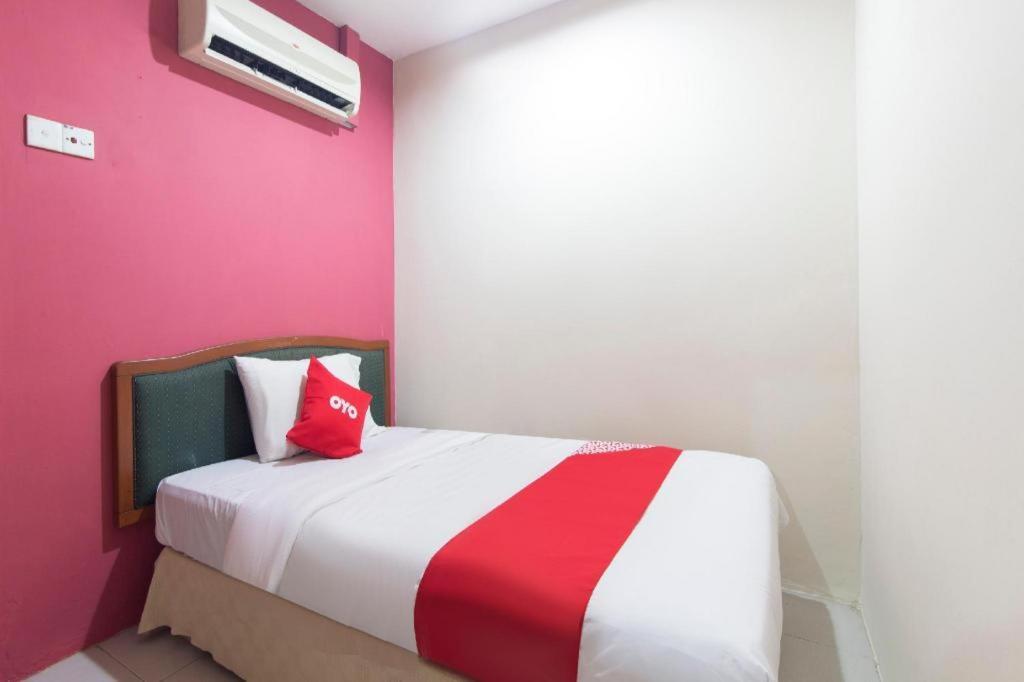 Oyo 44100 Hotel Casavilla Petaling Jaya Eksteriør billede