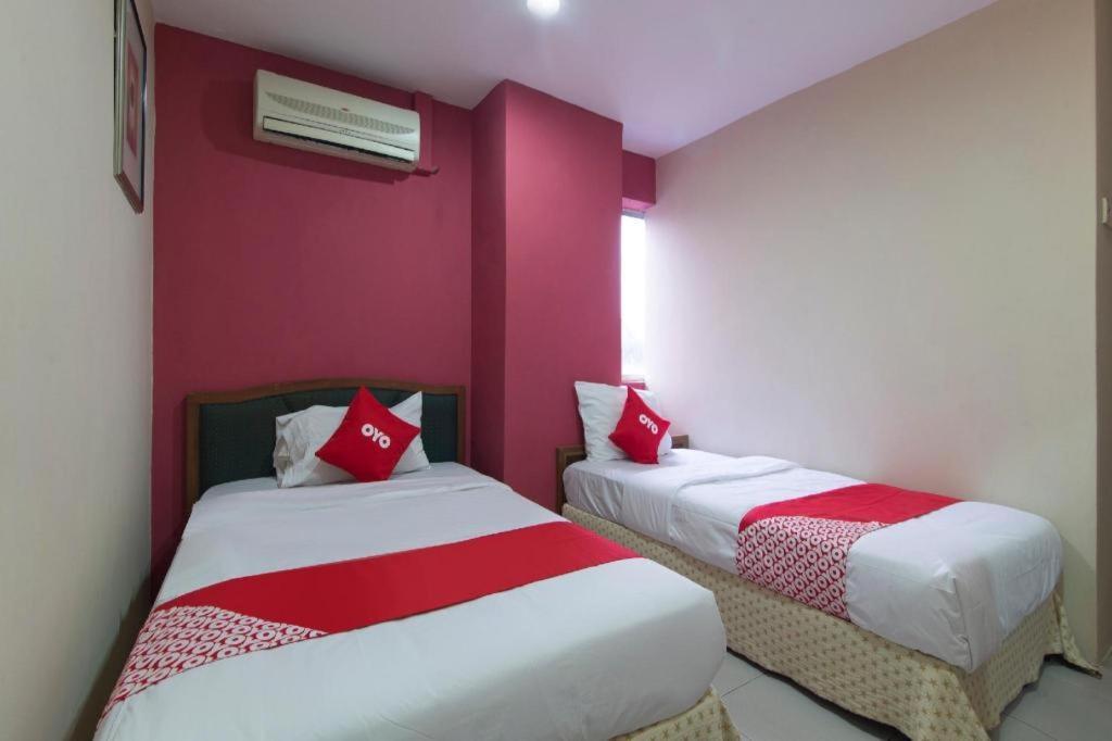 Oyo 44100 Hotel Casavilla Petaling Jaya Eksteriør billede