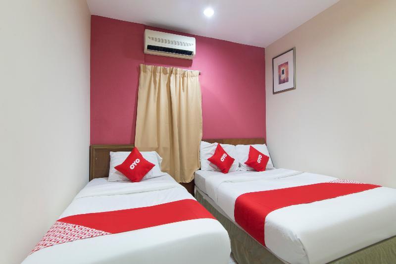 Oyo 44100 Hotel Casavilla Petaling Jaya Eksteriør billede